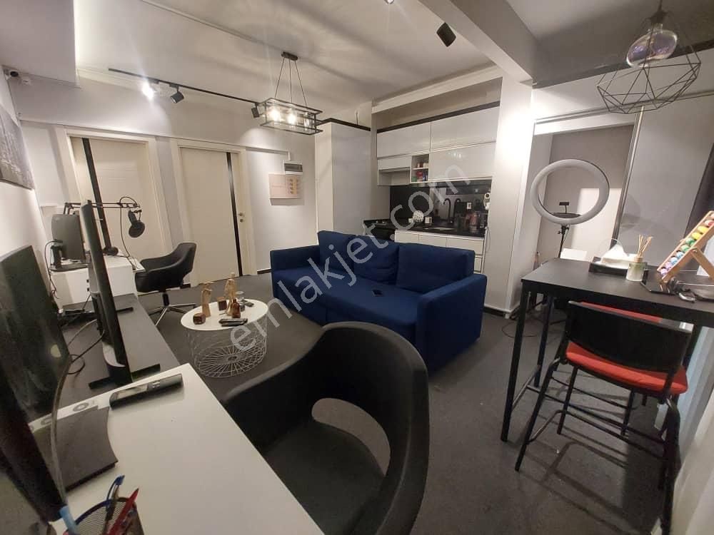 Güzeloba'da 1+1 Satılık Bakımlı Daire - Görsel 11