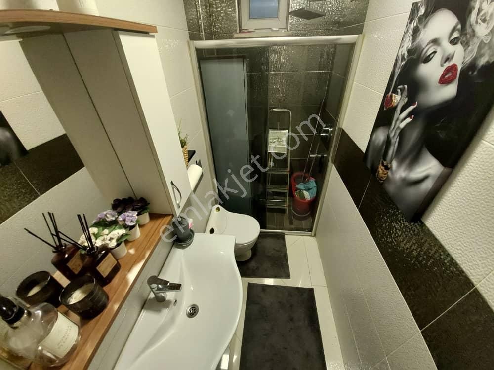 Güzeloba'da 1+1 Satılık Bakımlı Daire - Görsel 9