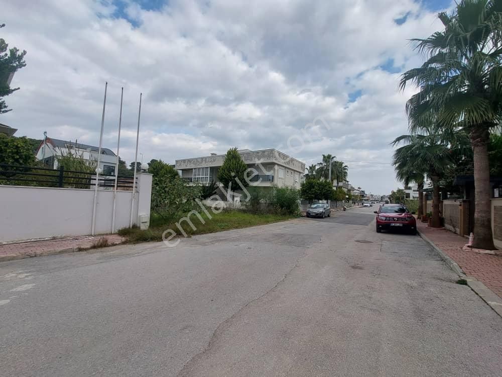 Güzeloba'da 1+1 Satılık Bakımlı Daire - Görsel 16