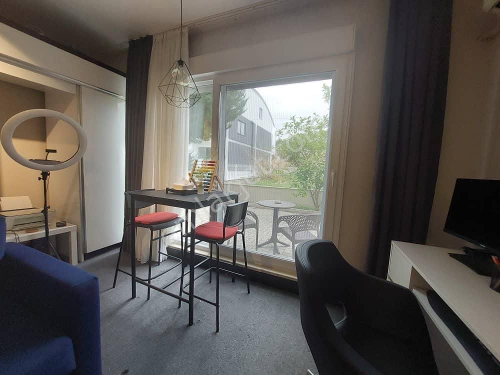 Güzeloba'da 1+1 Satılık Bakımlı Daire - Görsel 2