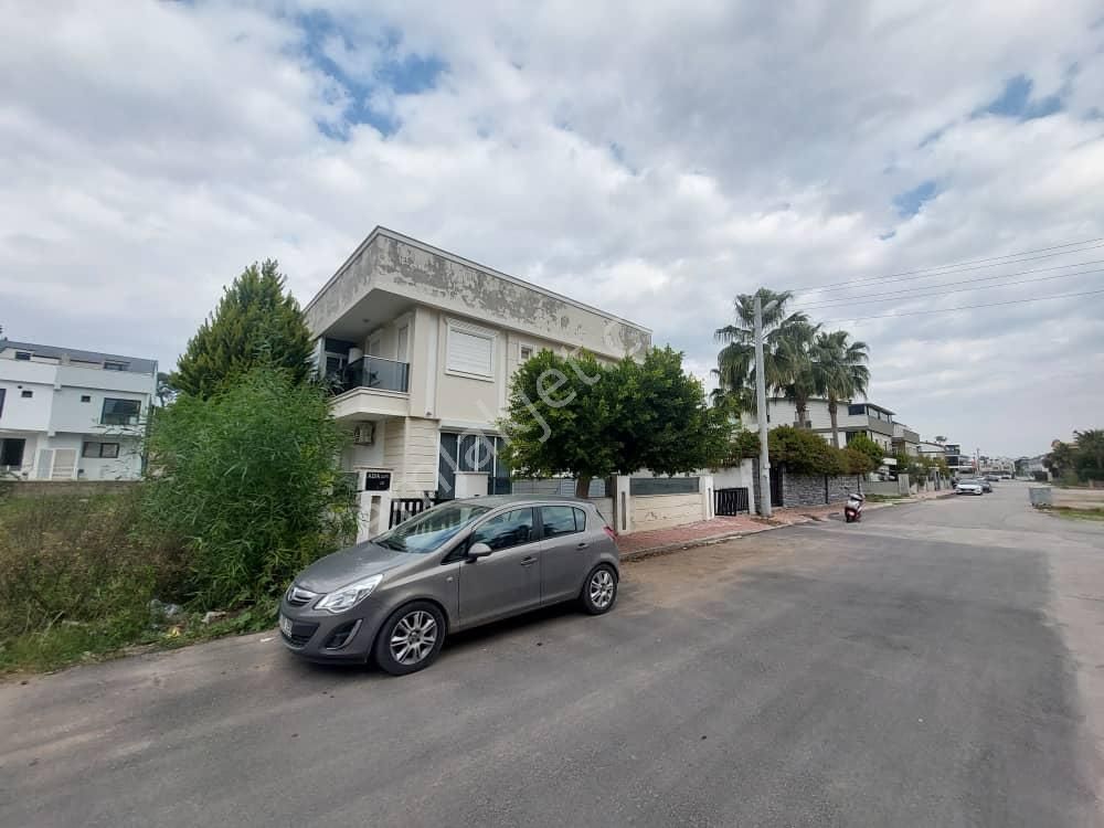 Güzeloba'da 1+1 Satılık Bakımlı Daire - Görsel 20