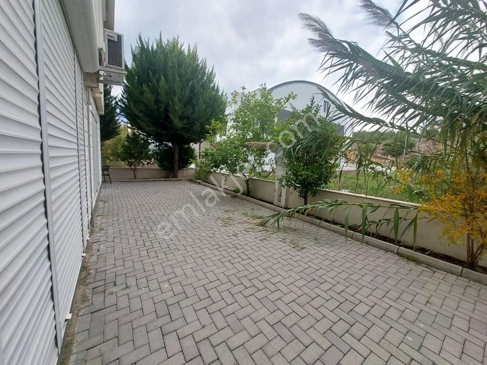 Güzeloba'da 1+1 Satılık Bakımlı Daire - Görsel 22