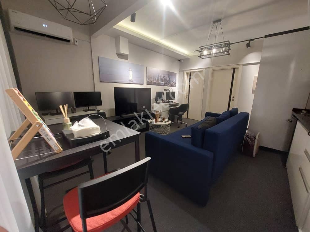 Güzeloba'da 1+1 Satılık Bakımlı Daire - Görsel 6