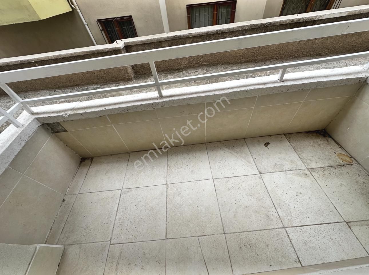 Kartaltepe Mahallesinde Balkonlu 3+1 Satılık Daire - Görsel 12