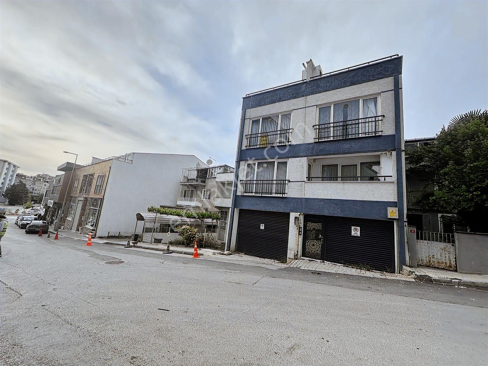 G A Dan İhsaniye De Plaza16 Karşında 1+1 Satılık Dublex Daire - Görsel 2