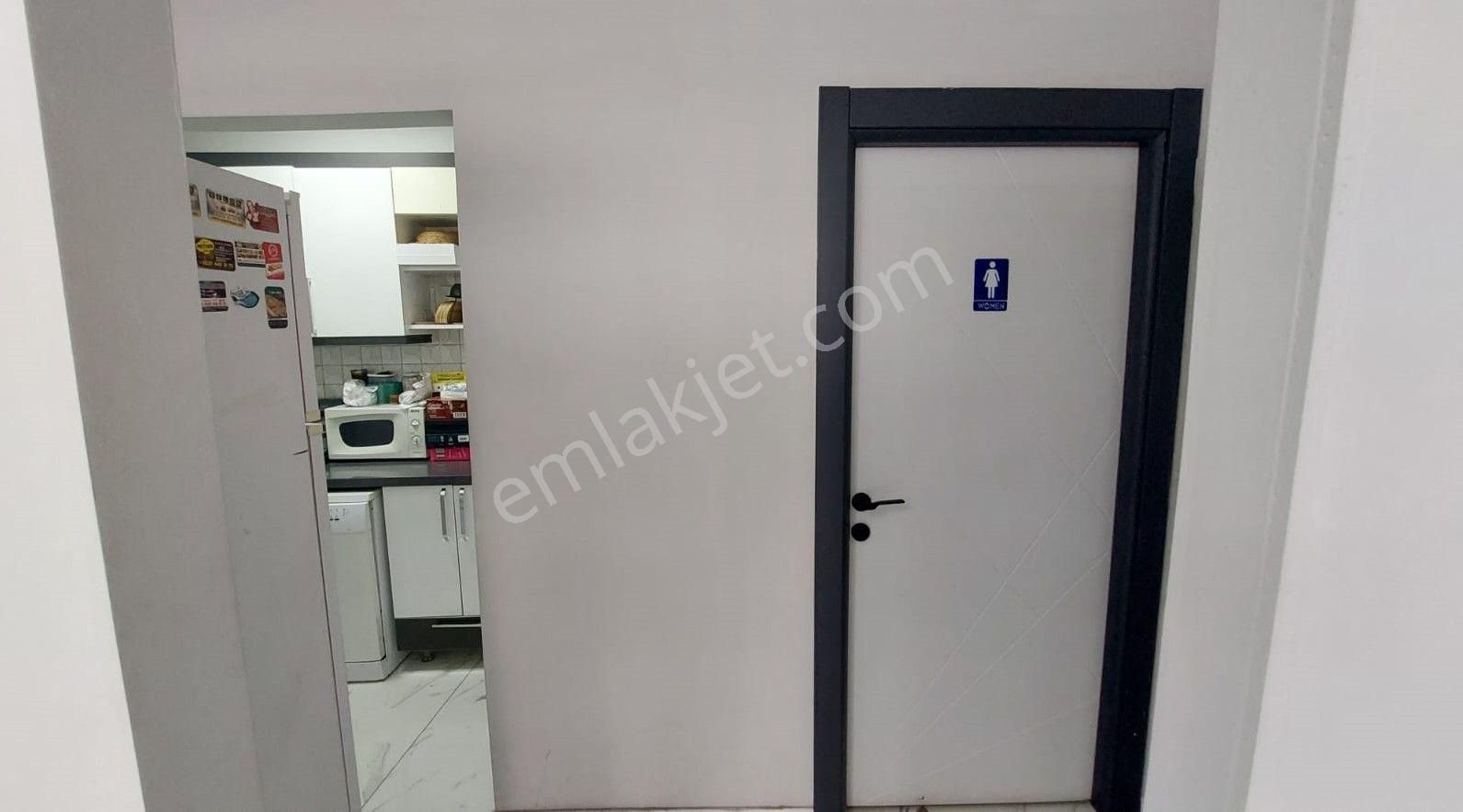 Menemen Zeytinlik Mah. Devren Kiralık Ofis - Görsel 3