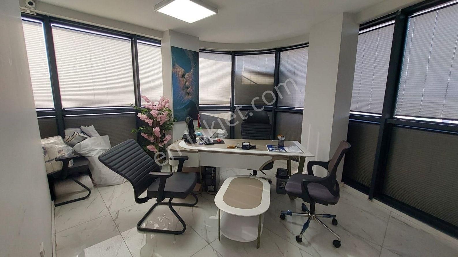 Menemen Zeytinlik Mah. Devren Kiralık Ofis - Görsel 12