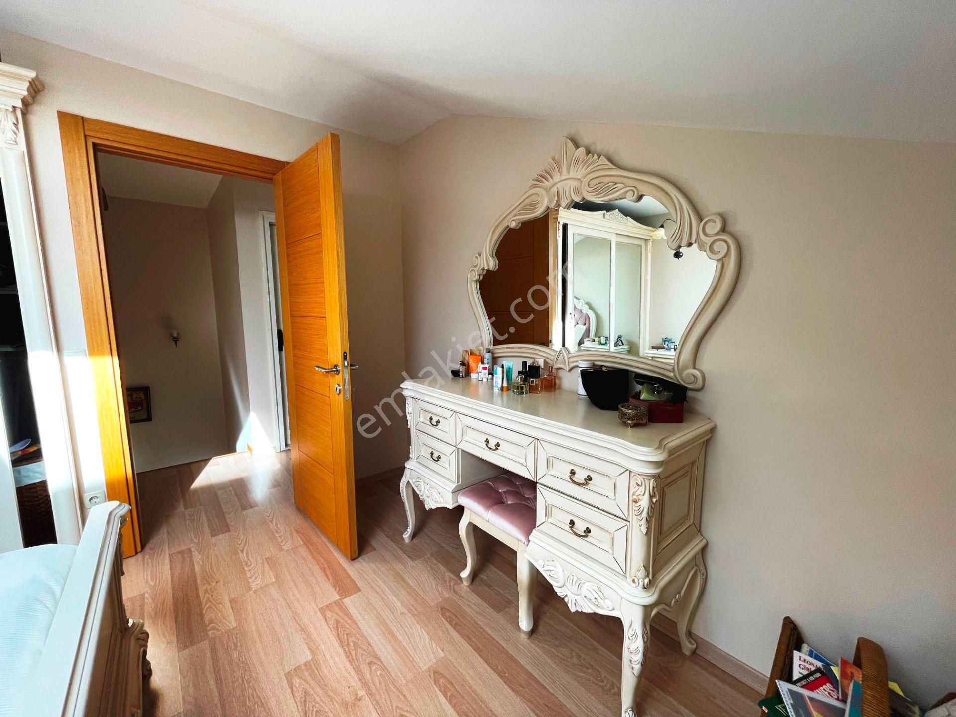 Aydoğan Park Tuzla'da Çift Banyolu Kiracısız 3.kat Satılık 3+2 - Görsel 12