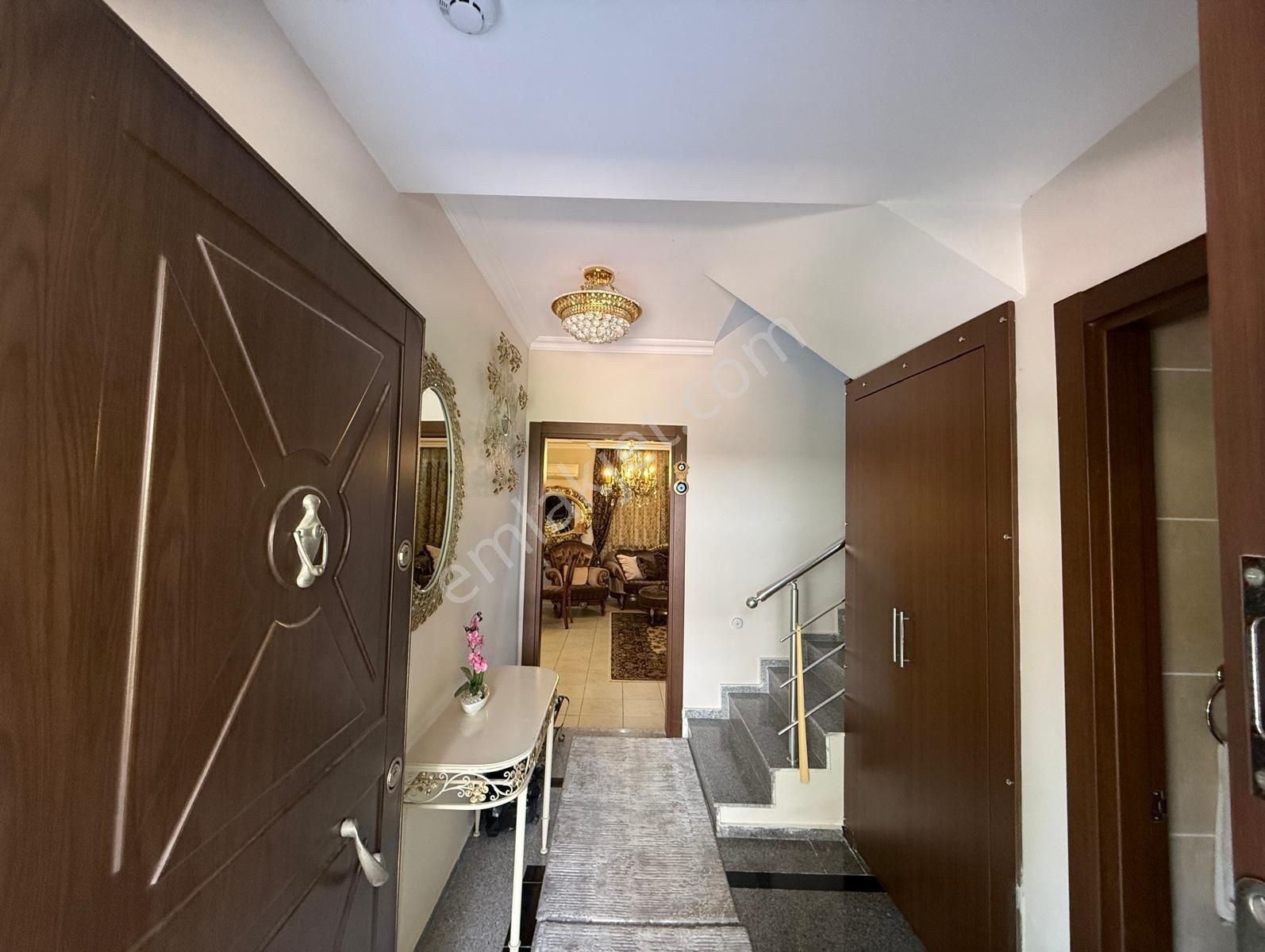 Belek Merkezde Full Eşyalı Satılık 4+1 Tripleks Villa - Görsel 4