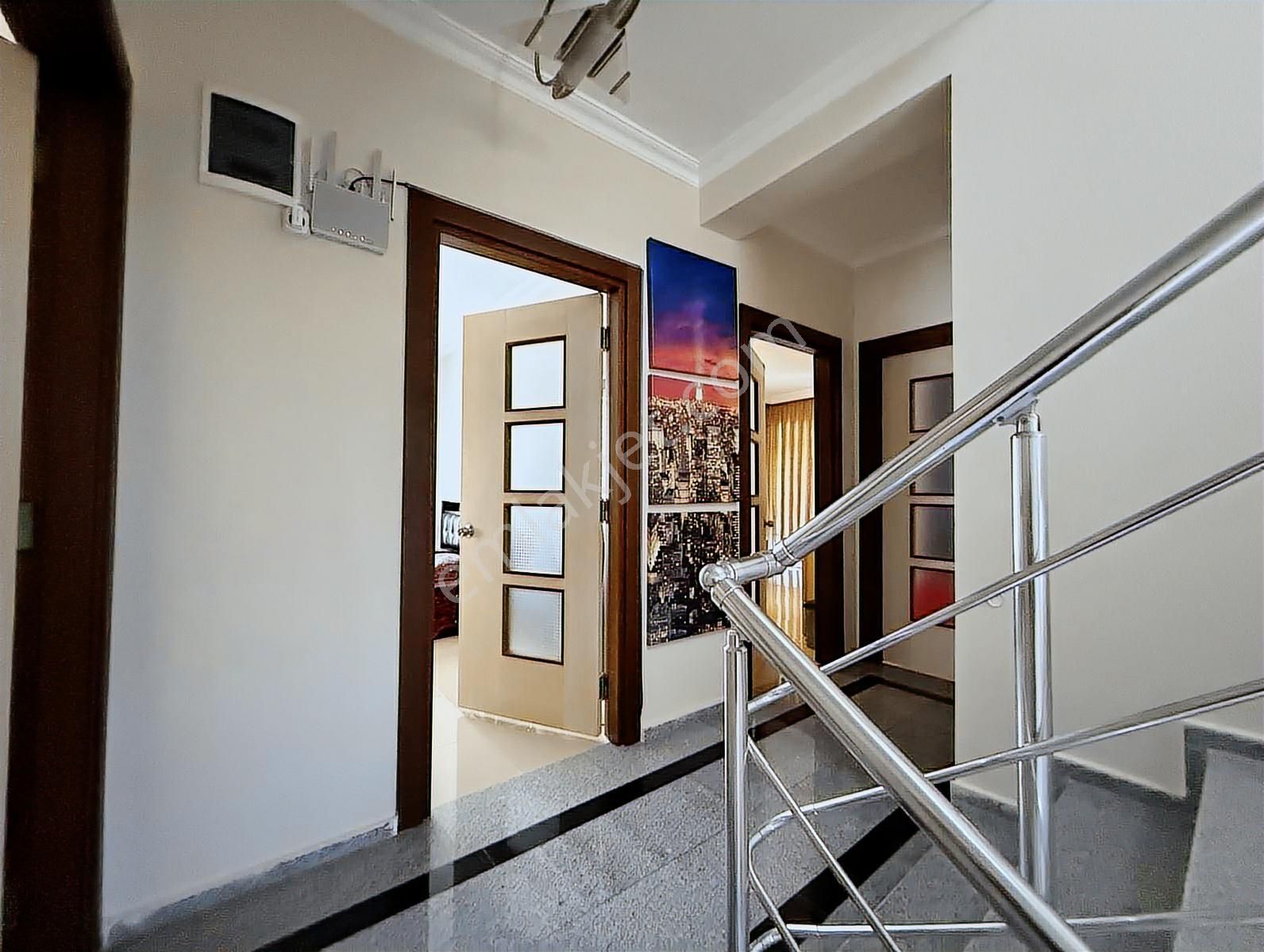 Belek Merkezde Full Eşyalı Satılık 4+1 Tripleks Villa - Görsel 17