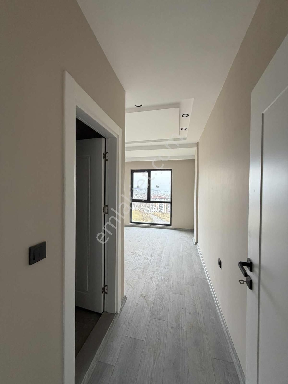 Emlak Doktoru Tunahan Köksal | 2+1 Deniz Manzaralı Lüks Daire - Görsel 8