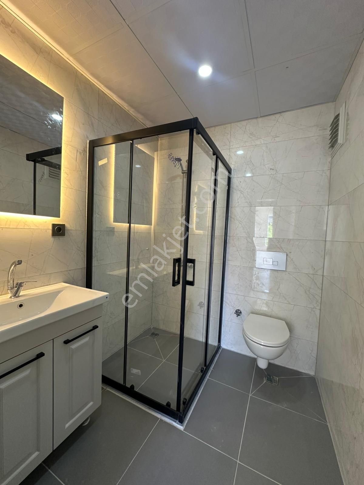 Demirler'den Çakmak'ta Arakat Ebeveyn Banyolu 3+1 Daireler - Görsel 26