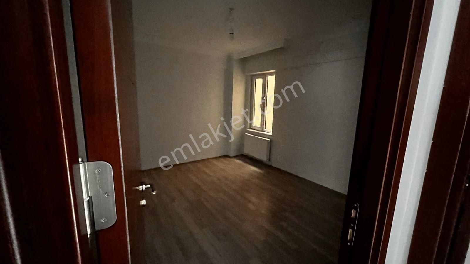 Dumlupınar Cd Üzeri Arakat Geniş Kullanışlı Kiralık 2+1 Sk-3 - Görsel 9