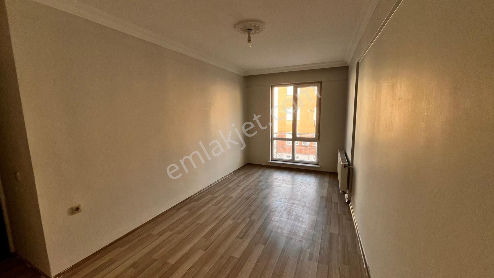 Dumlupınar Cd Üzeri Arakat Geniş Kullanışlı Kiralık 2+1 Sk-3 - Görsel 3