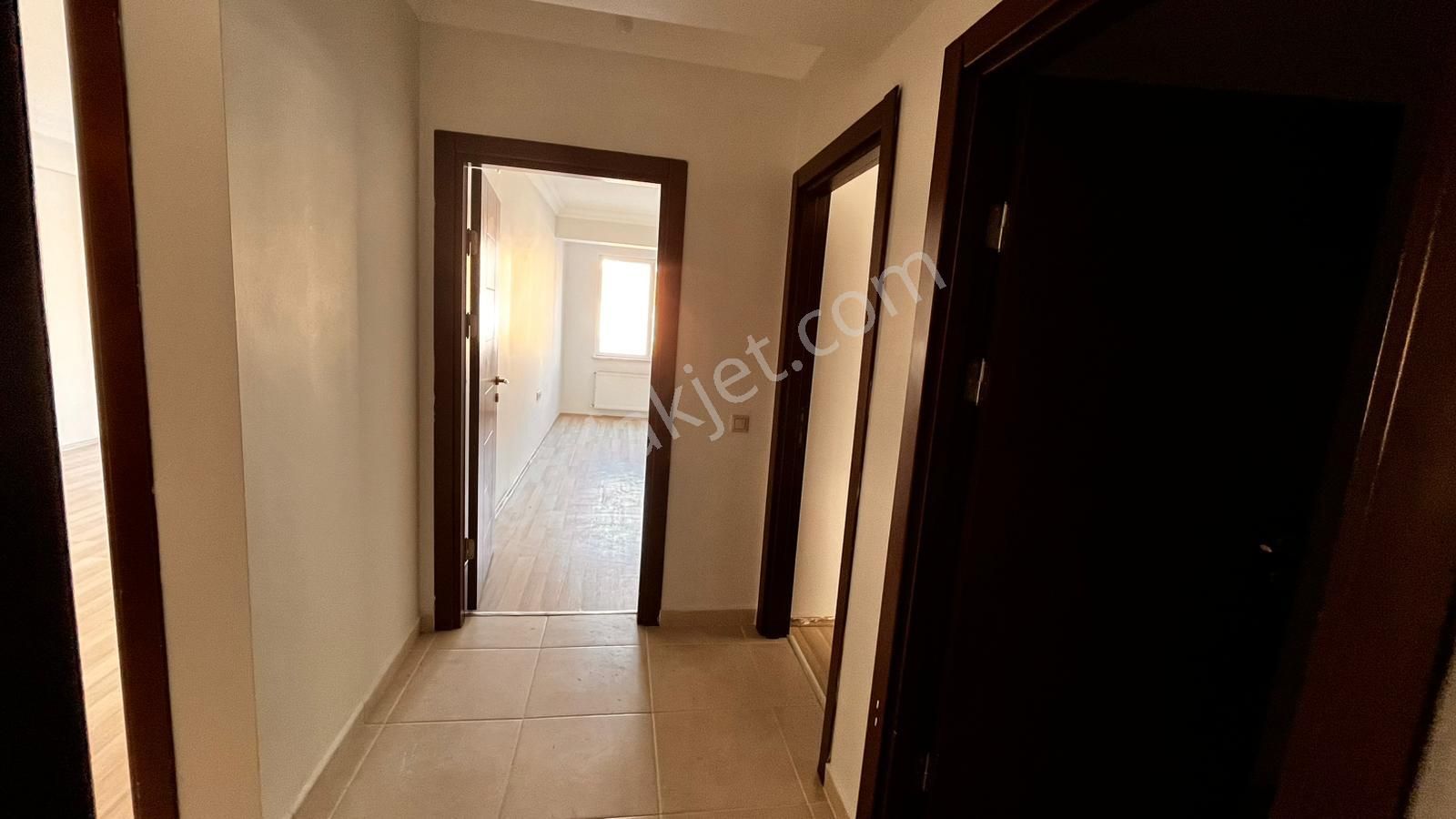 Dumlupınar Cd Üzeri Arakat Geniş Kullanışlı Kiralık 2+1 Sk-3 - Görsel 8