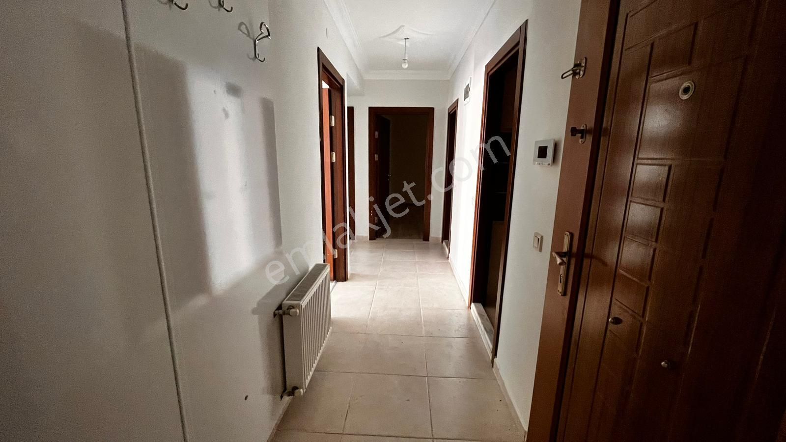 Dumlupınar Cd Üzeri Arakat Geniş Kullanışlı Kiralık 2+1 Sk-3 - Görsel 5