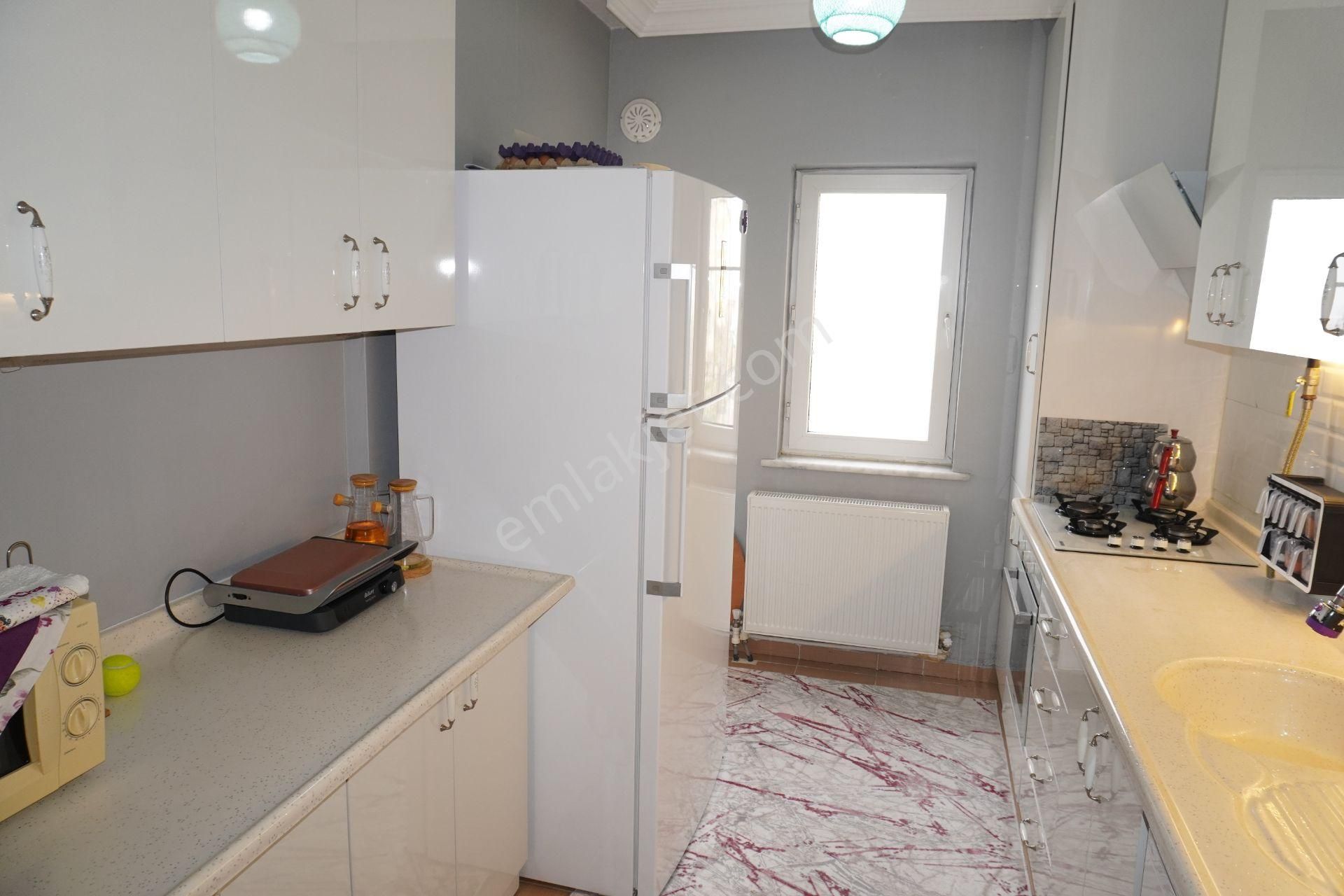 Menemen Asarlık Da Satılık 2+1 Kapalı Mutfak Doğalgaz Kombili Çiğli Serkan Emlak Dan - Görsel 4