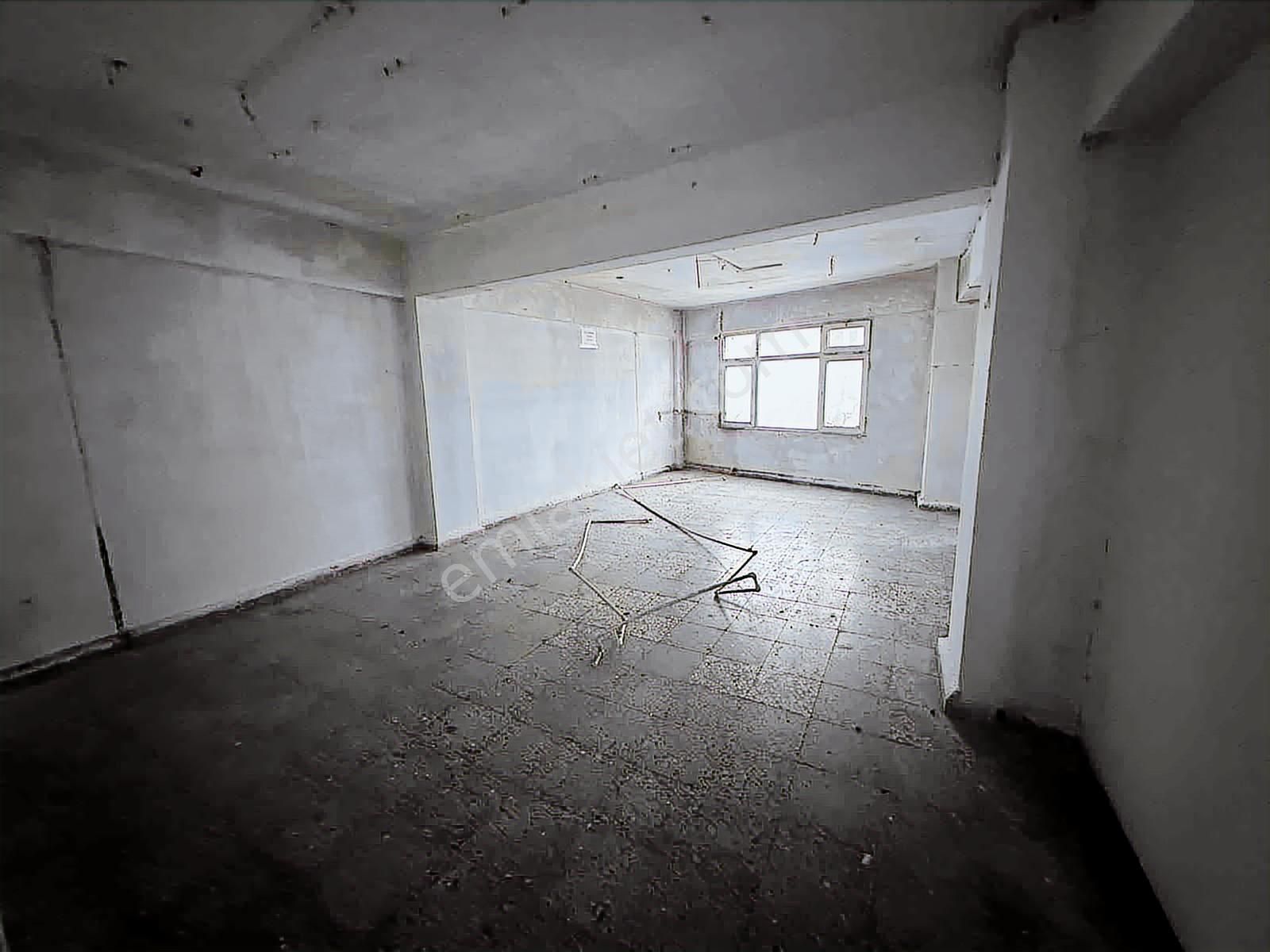 Uygun Emlaktançağlayan Caddeüstünde Kiralık 330m2 Komple Camlı - Görsel 16
