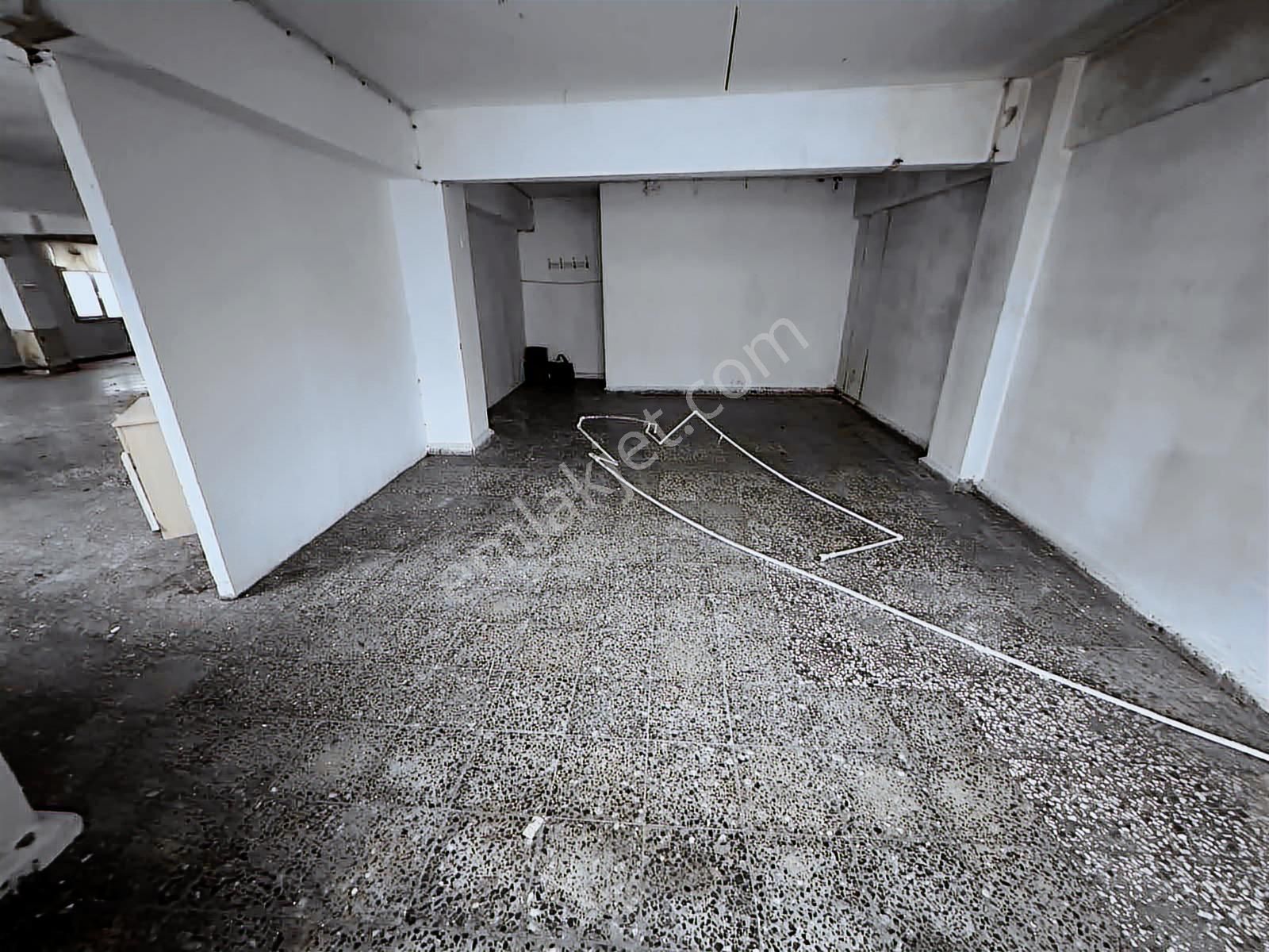 Uygun Emlaktançağlayan Caddeüstünde Kiralık 330m2 Komple Camlı - Görsel 3