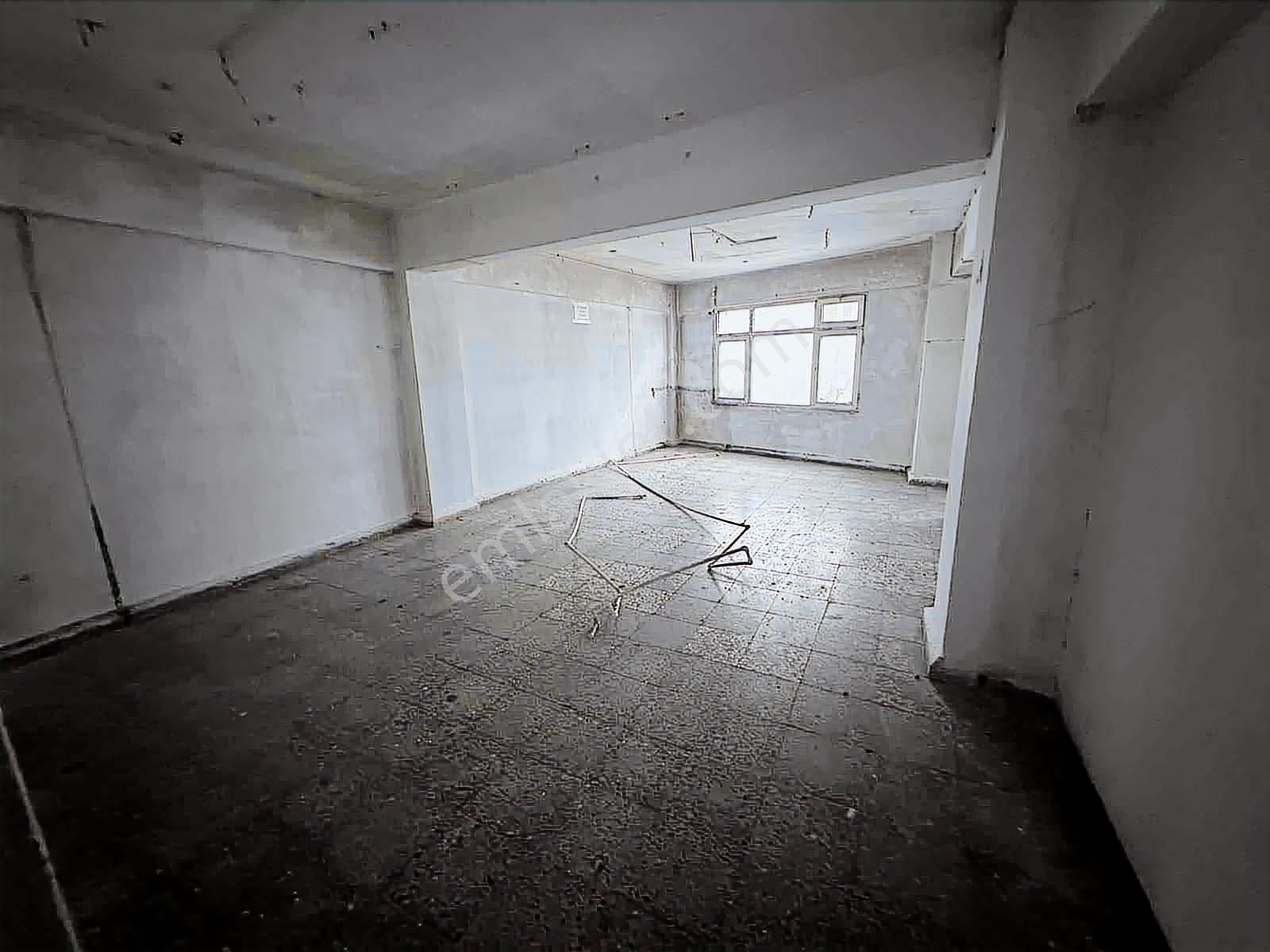 Uygun Emlaktançağlayan Caddeüstünde Kiralık 330m2 Komple Camlı - Görsel 8