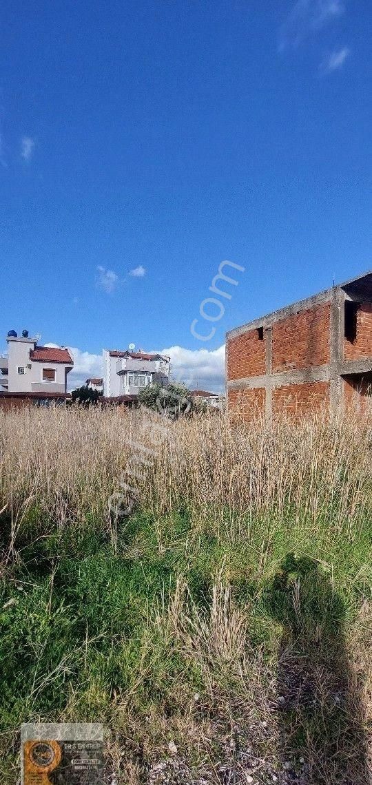 Dikili Cumhuriyet Mahallesinde 2 Villalik 300 Metrekare 15-30 Yatay Mimari İmarlı Arsa Satılık - Görsel 4