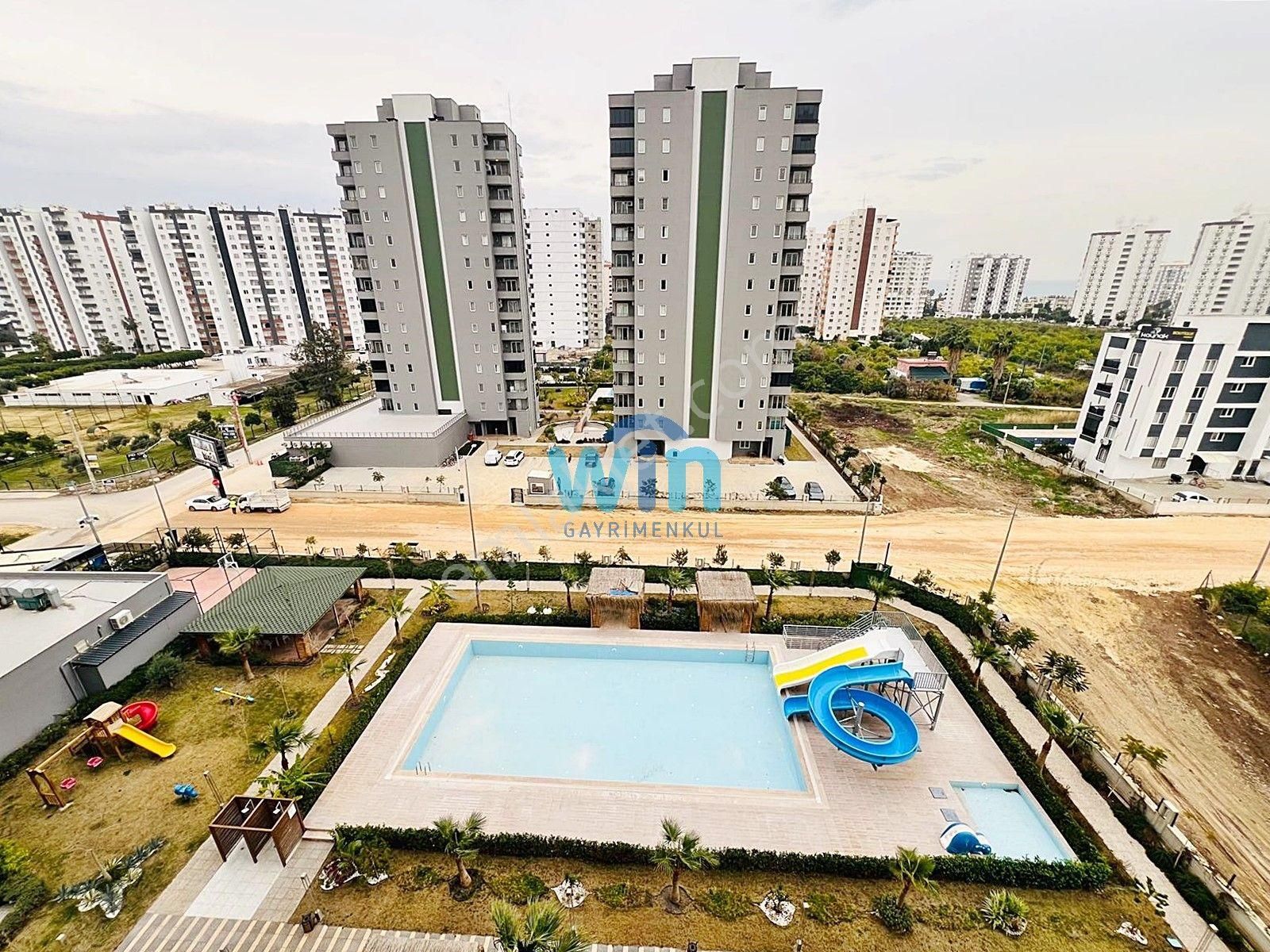 Win'den Çeşmeli'de Prestijli Projede Eşyalı Satılık 1+1 Daire - Görsel 9