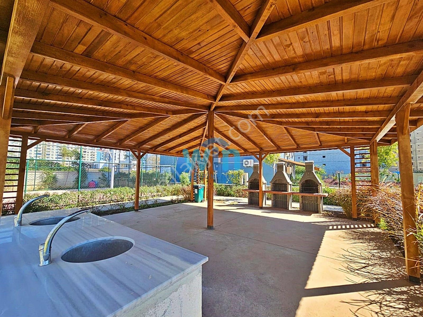 Win'den Çeşmeli'de Prestijli Projede Eşyalı Satılık 1+1 Daire - Görsel 24