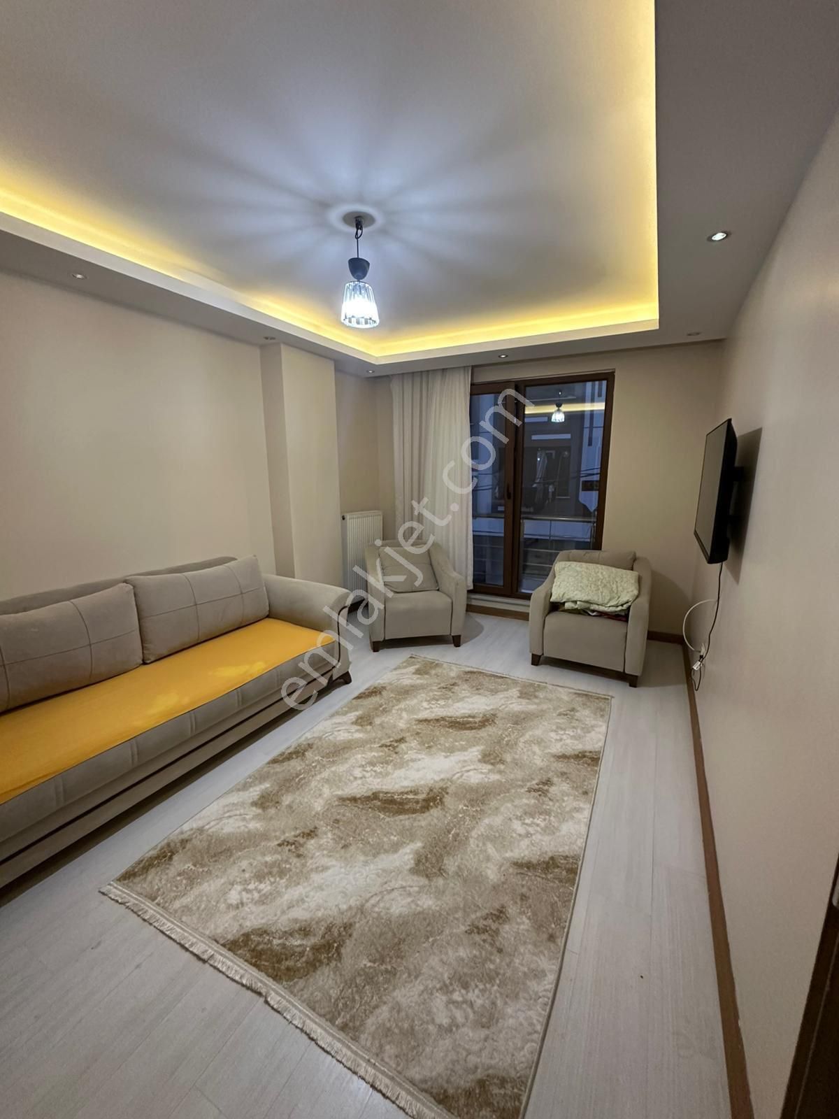 Caddenin Dibinde Yeni Binada İskanlı 2+1 Ekonomik Fiyata Ara Kat