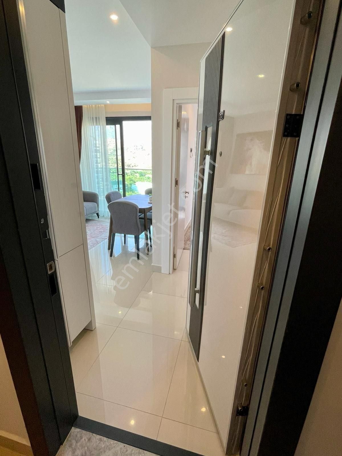 Alanya Mahmutlar’da 1+1 Full Eşyalı – Lüks Aktiviteli Daire - Görsel 10