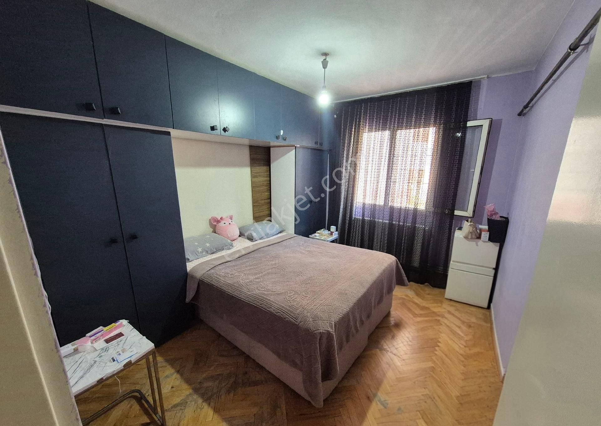 Düştü 3600- 2+1 Satılık/buca Koop/kapalı Mutfak Geniş Daire