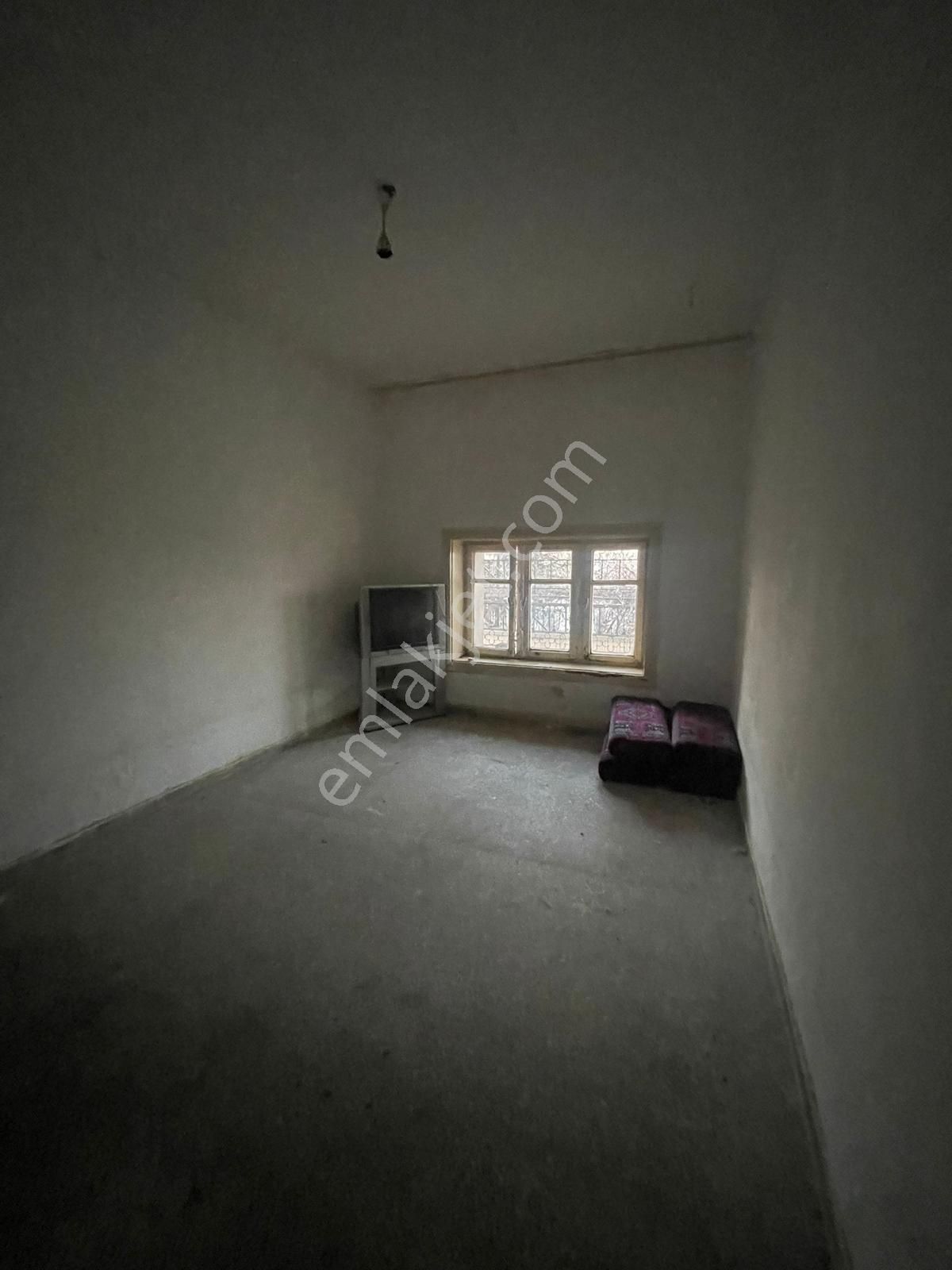 Riva Gayrimenkulden Mimarsinan Mh 3 Katlı Bahçeli Satılık Ev - Görsel 15