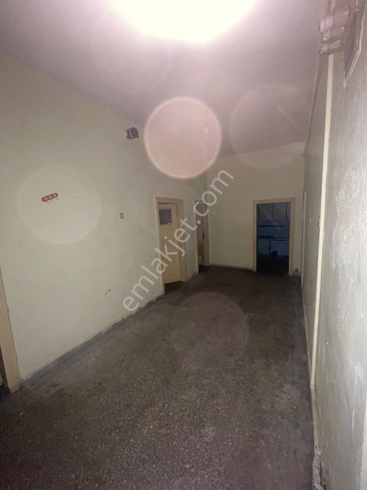 Riva Gayrimenkulden Mimarsinan Mh 3 Katlı Bahçeli Satılık Ev - Görsel 3