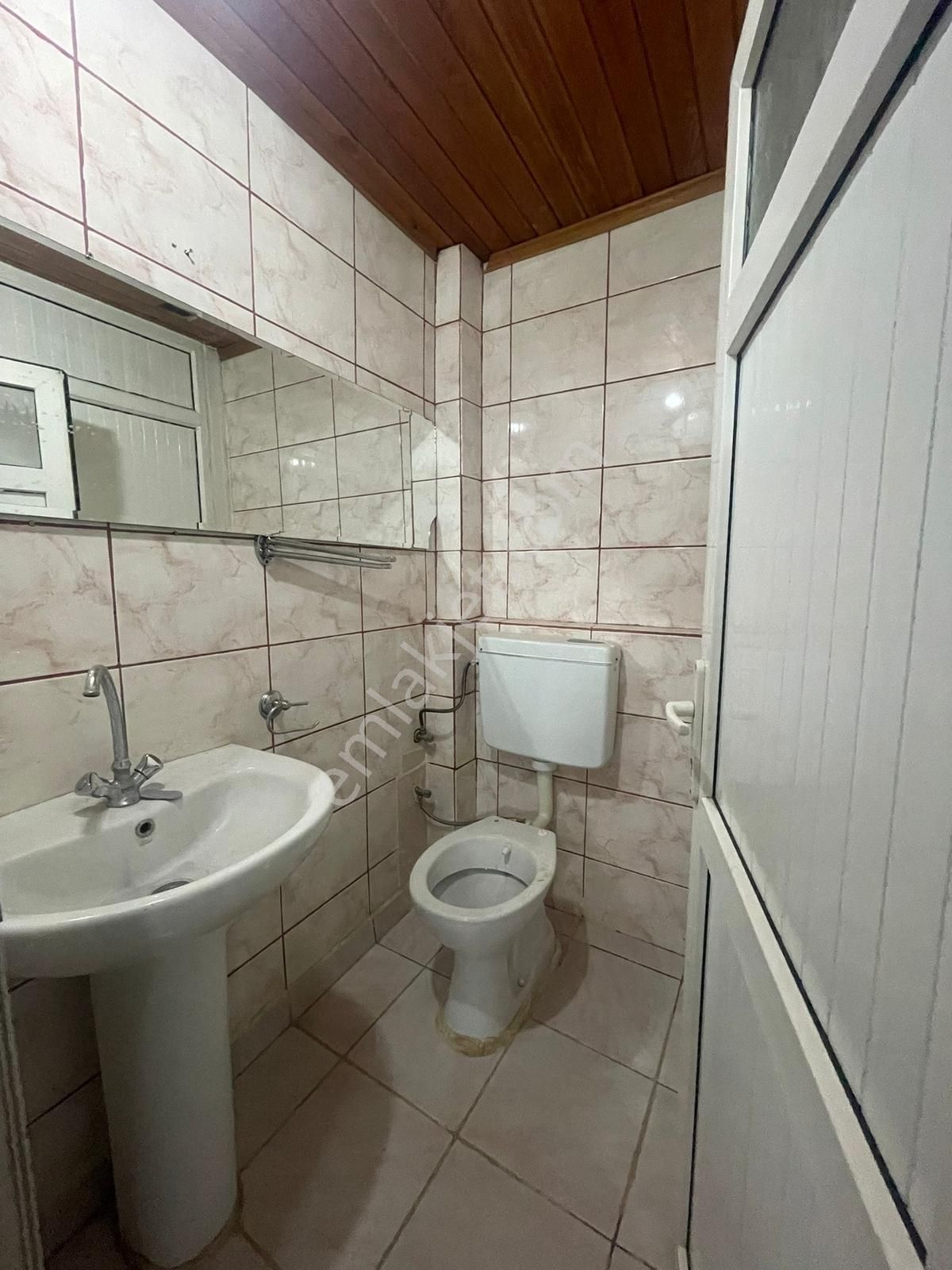 Riva Gayrimenkulden Mimarsinan Mh 3 Katlı Bahçeli Satılık Ev - Görsel 16