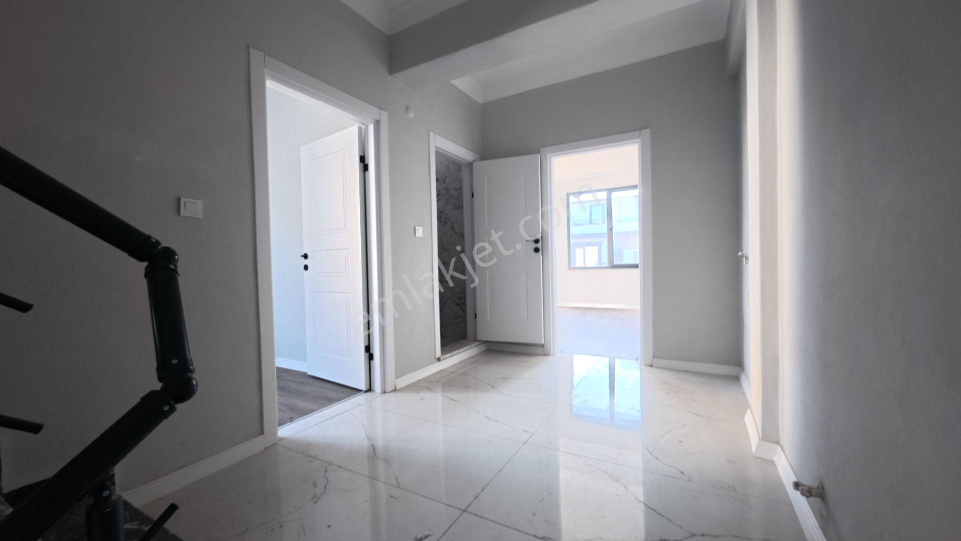 Sakarya Kocaali'de Geniş Bahçeli 4+1 Modern Villa - Görsel 17