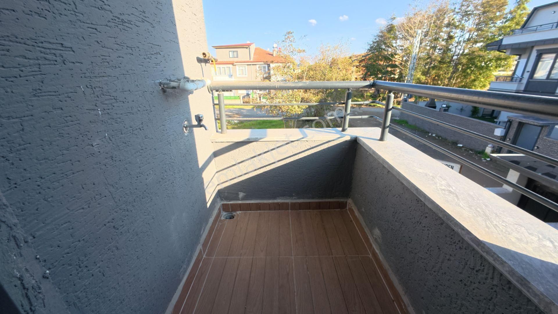 Sakarya Kocaali'de Geniş Bahçeli 4+1 Modern Villa - Görsel 23