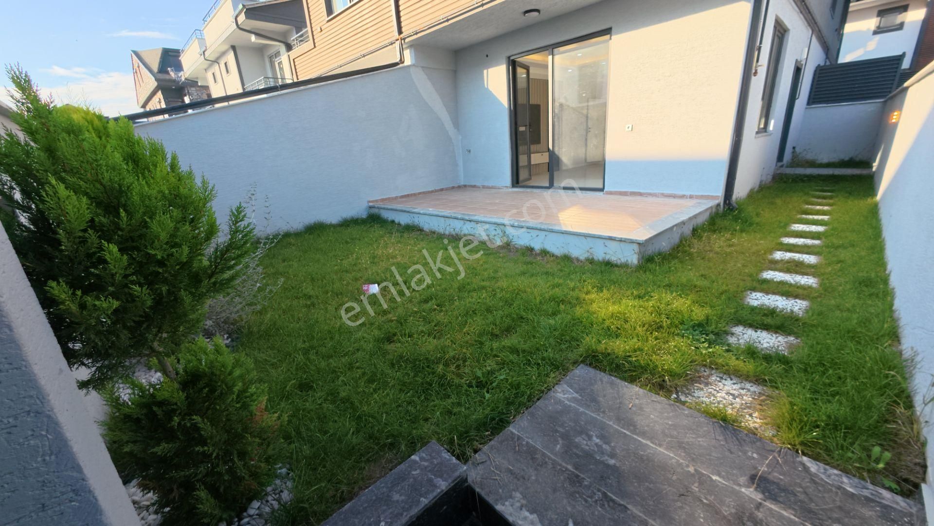 Sakarya Kocaali'de Geniş Bahçeli 4+1 Modern Villa - Görsel 5