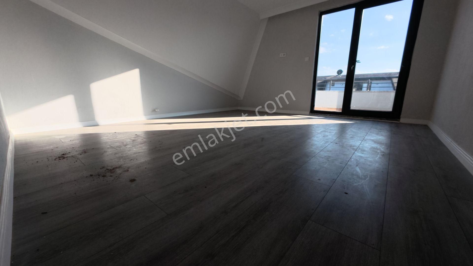 Sakarya Kocaali'de Geniş Bahçeli 4+1 Modern Villa - Görsel 31