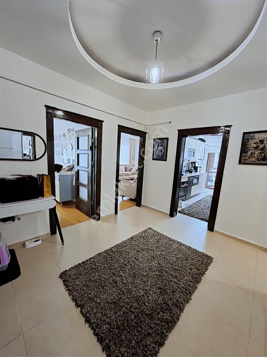 Bahçelievler Mahallesinde 3+1 Geniş Ferah Daire - Görsel 3