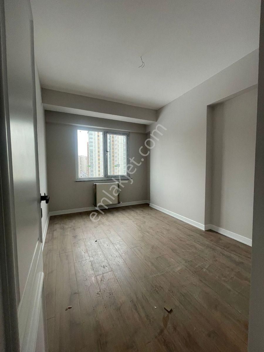 Gültepe Mahallesin'de 4+0 Geniş Lüks Daire - Görsel 23