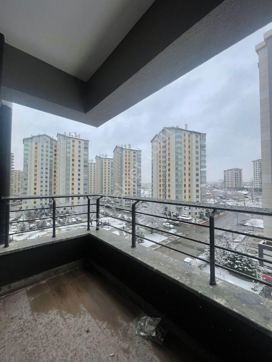 Gültepe Mahallesin'de 4+0 Geniş Lüks Daire - Görsel 12