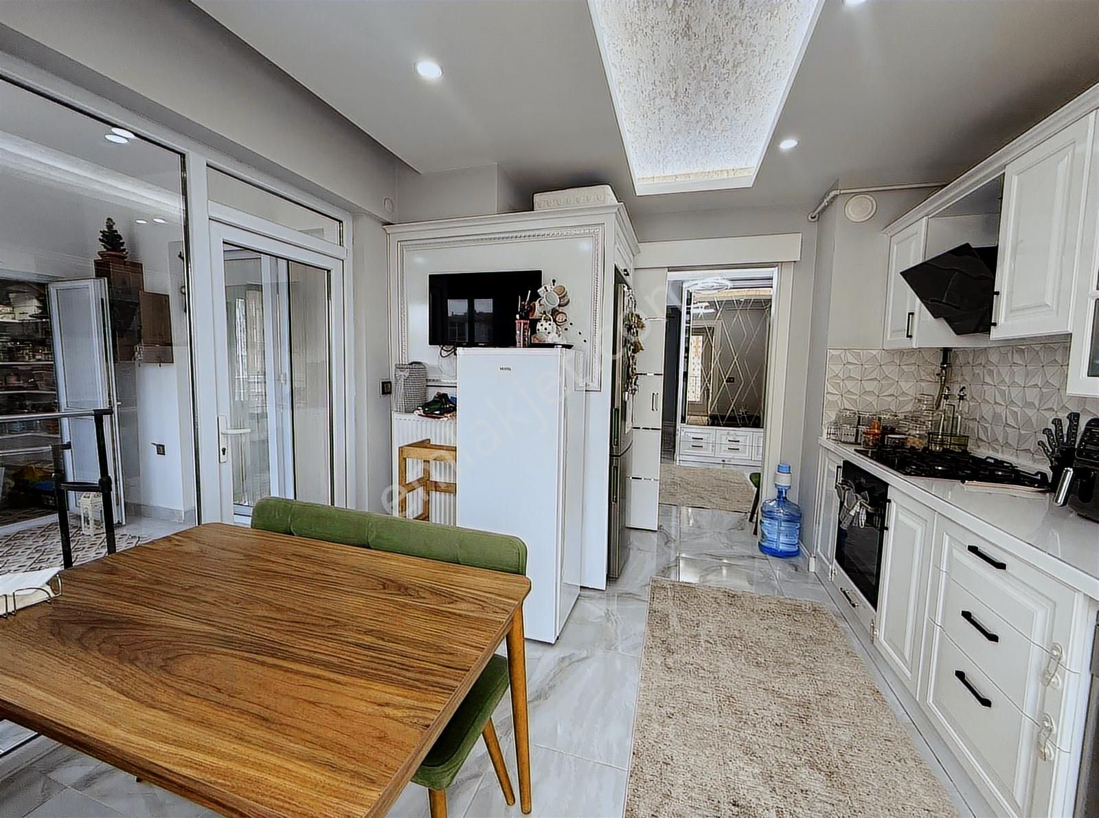 Mevlana Mh Papatya Cd 3,5+1 Ebeveyn Banyolu Lüks Kiralık Daire - Görsel 19