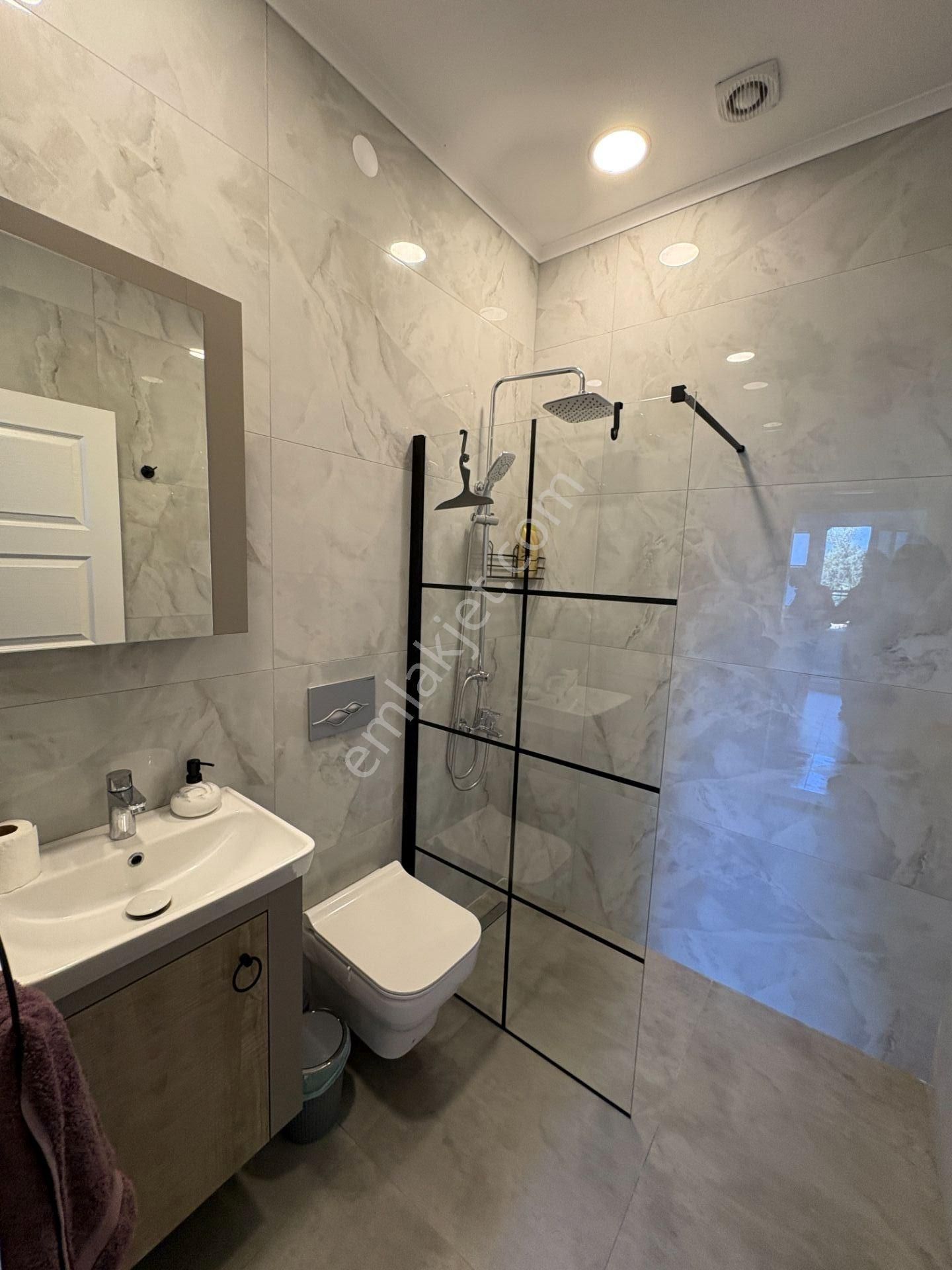 Kıyıkışlacıkta Eşsiz Konumda Full Deniz Manzaralı Müstakil Villa - Görsel 26