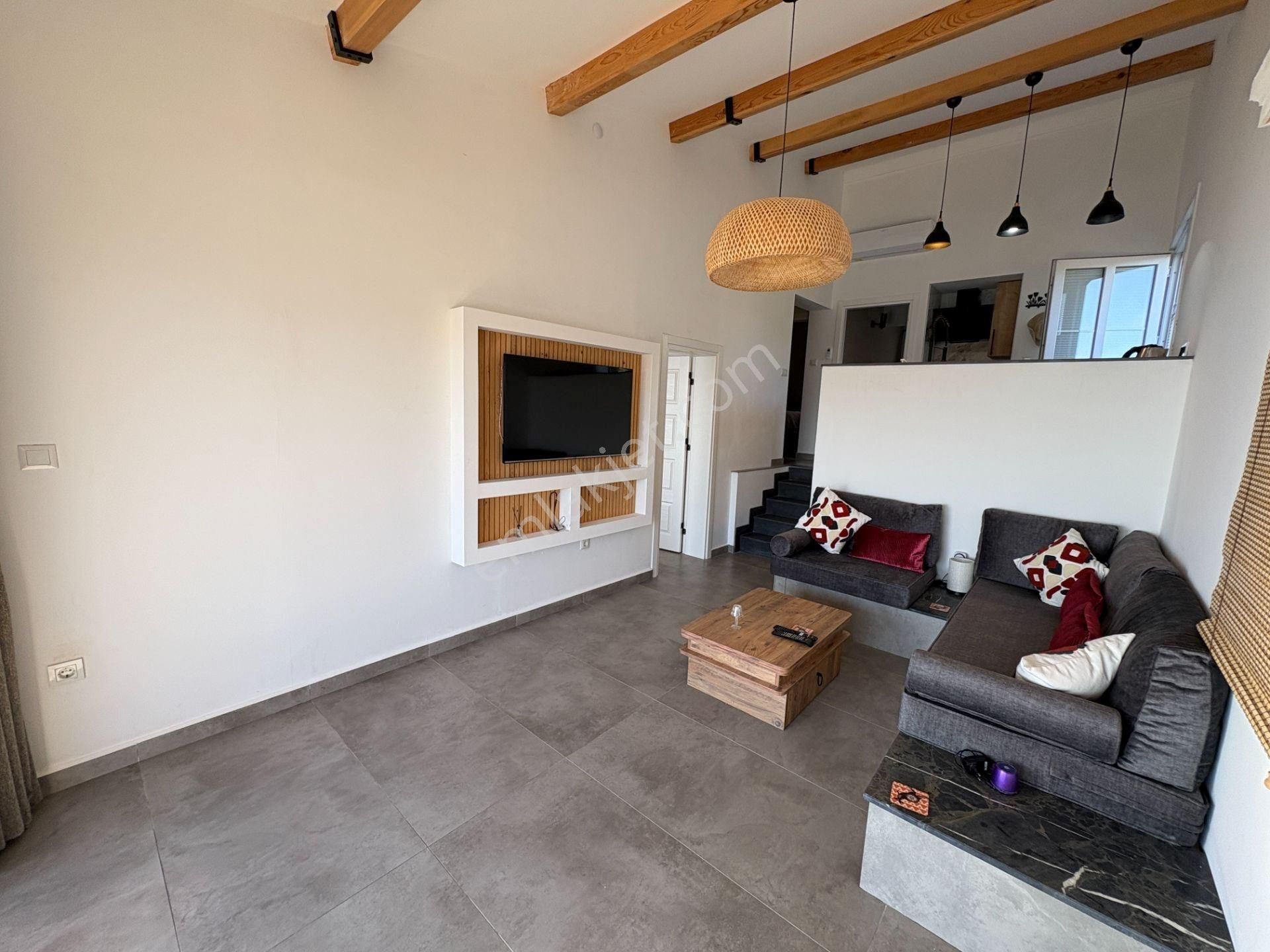 Kıyıkışlacıkta Eşsiz Konumda Full Deniz Manzaralı Müstakil Villa - Görsel 13