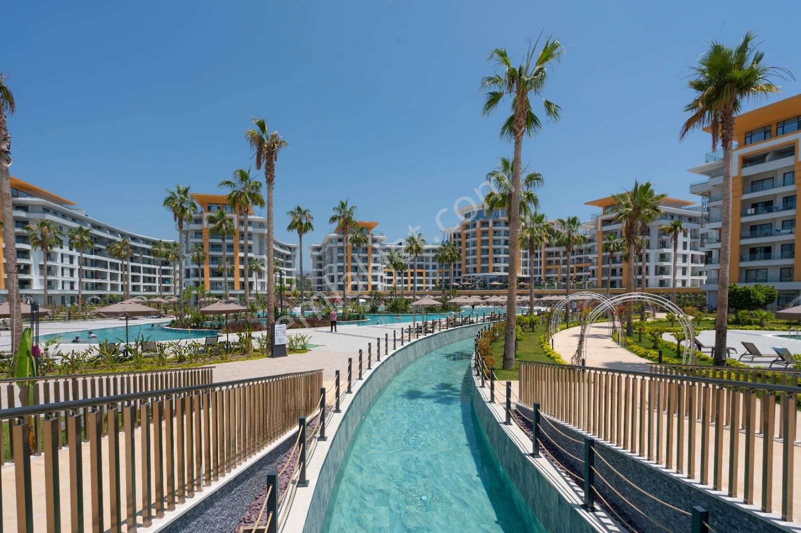 Summer Home'dan Türklerde Lüks Sitede Satılık 1+1 Boş Daire - Görsel 8