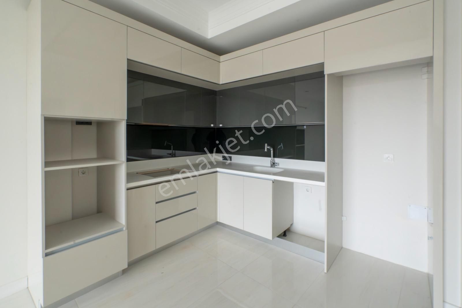 Summer Home'dan Türklerde Lüks Sitede Satılık 1+1 Boş Daire - Görsel 11