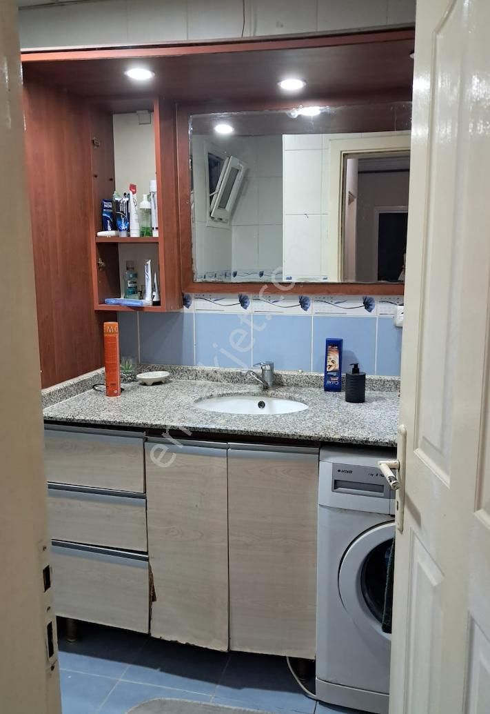 Buca Turyap'tan Harika Konumda İçi Tamamen Yenilenmiş Genç Daire - Görsel 16