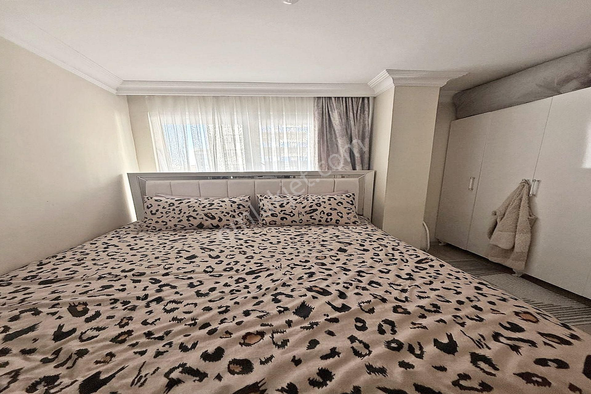 Bahçeşehir Lokasyonunda Lüx Tasarımlı 1+1 Satılık Daire - Görsel 9