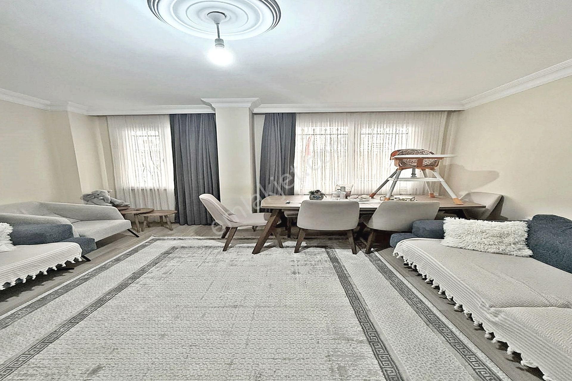 Bahçeşehir Lokasyonunda Lüx Tasarımlı 1+1 Satılık Daire - Görsel 5