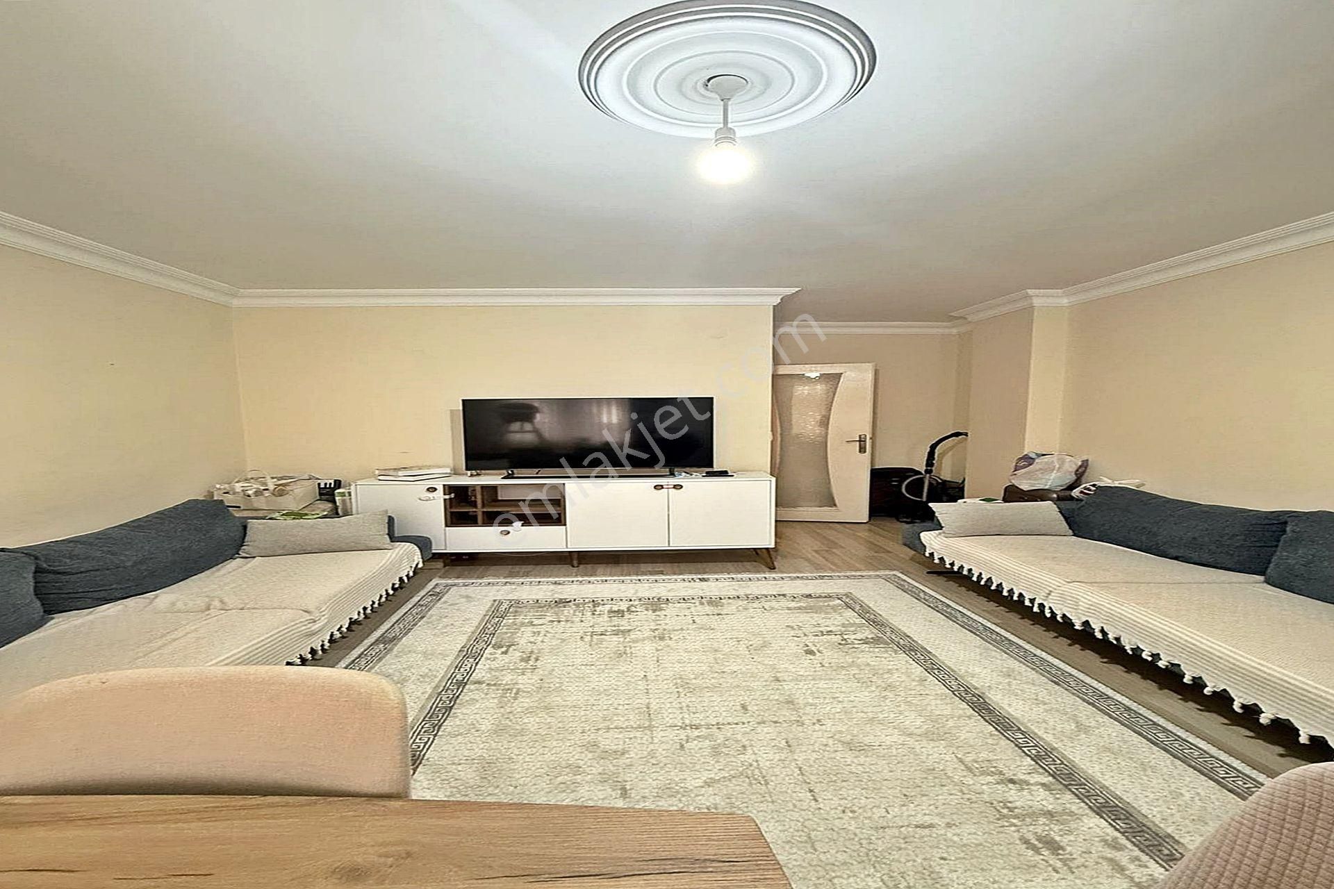 Bahçeşehir Lokasyonunda Lüx Tasarımlı 1+1 Satılık Daire - Görsel 7