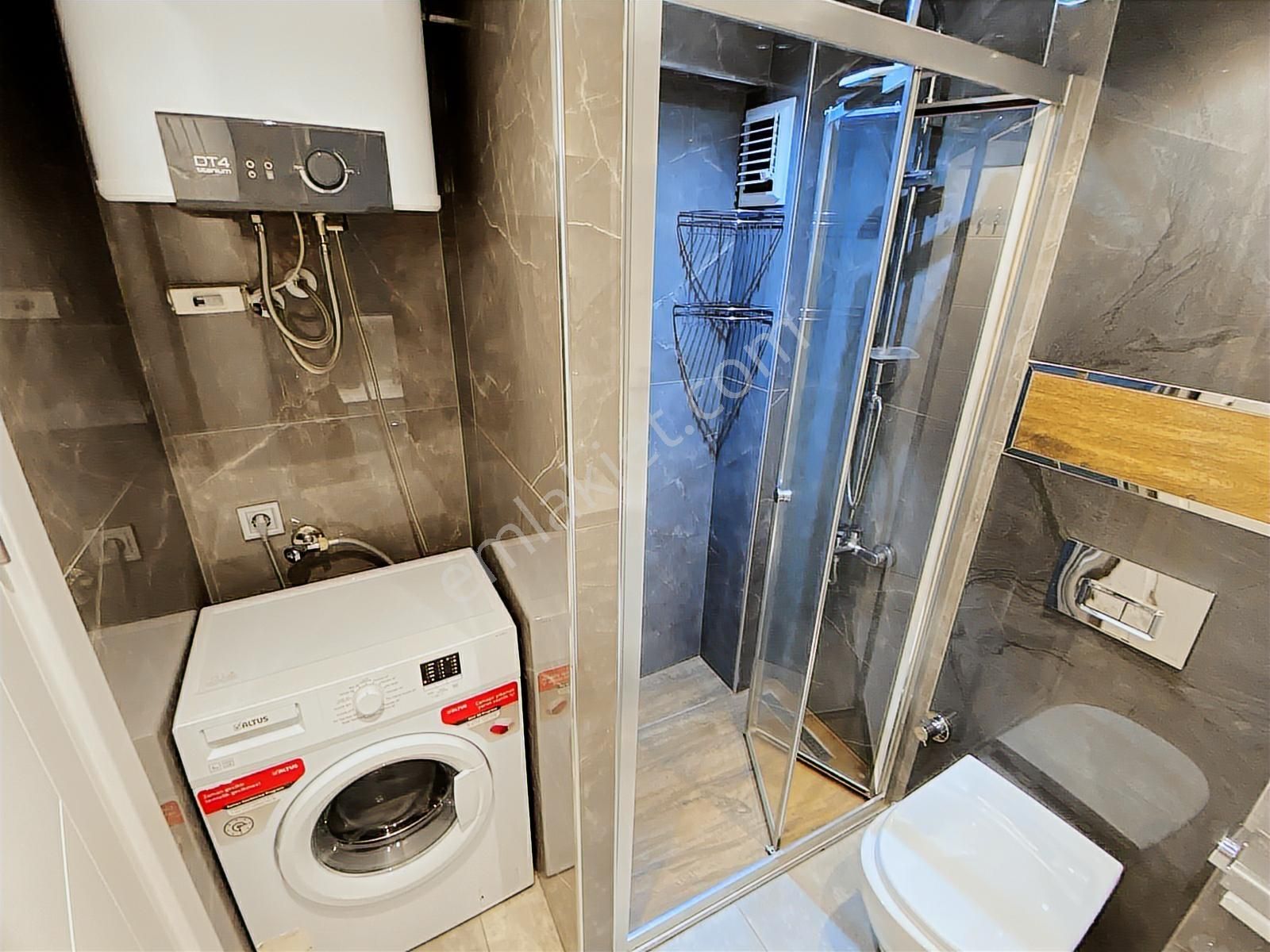 Ata'dan Merkezde Deniz Manzaralı Ve Şık Mobilyalı 1+1 Daire - Görsel 9